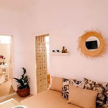 Hotel Elkaza Fira (Santorini)