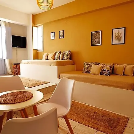 Hotel Elkaza Fira (Santorini)