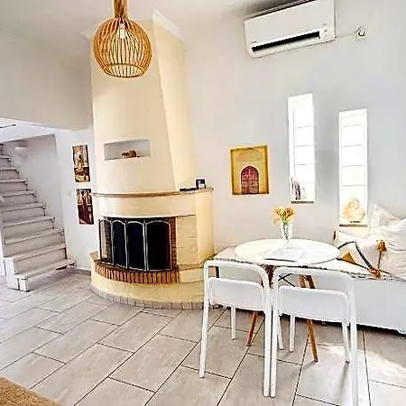 Elkaza Hotel Fira (Santorini)
